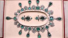 'Priceless' jewels stolen in raid on Louvre Museum in Paris