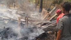 ယင်းမာပင်မြို့နယ် ဘန့်ဘွေးအုပ်စု ထန်းဇင်ရွာကို မတ်လ ၁၆ ရက်က မီးရှို့ခံရစဥ်