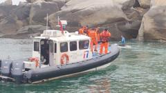 Taiwan arrests men who travelled from China in small boat