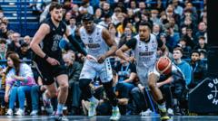 London Lions beat Newcastle Eagles to win Super League Trophy