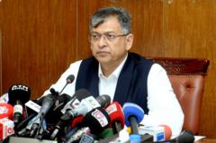 বেনজীরকে দেশে ফেরাতে আইনি ও কূটনৈতিক প্রচেষ্টা চালাচ্ছে সরকার: স্বরাষ্ট্রমন্ত্রী সালাহউদ্দিন আহমদ