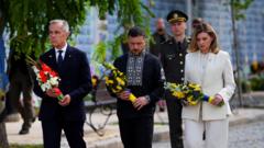 Zelensky vows to continue fighting as Ukraine marks independence day