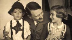 Hitler iyo caruurtiisa