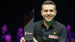 Selby claims Classic title in hometown Leicester