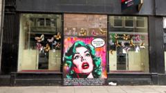 Should the Government Step In to Revitalize Empty Shops?