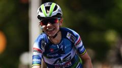 Gigante takes Giro stage win as Henderson falls away