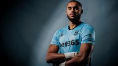 Stoke sign Southampton goalkeeper Bazunu on loan