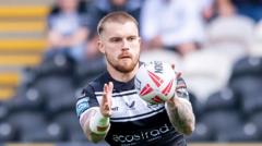 Half-back Smith one of three released by Hull FC