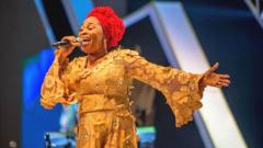 Tope Alabi