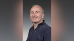 'Rude' councillor urged to apologise to officers