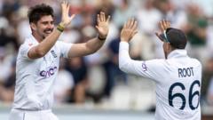 England choose Tongue in all-pace Ashes attack