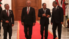 Bağdat'ta Mısırlı ve Ürdünlü liderleri Irak Başbakanı Kazımi ile birlikte Cumhurbaşkanı Berham Salih karşıladı