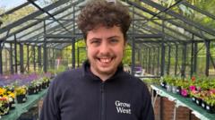 Gardens and cafe open to support community