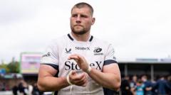 Willis wins Prem player of year before France move