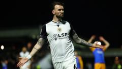 Defender Cameron leaves Bromley