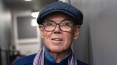 Y cerddor a chynhyrchydd Robin Evans wedi marw yn 72 oed