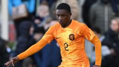 Givero Reed in action for the Netherlands U19 team against France in March 2024