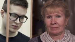 Мама антифашиста Виктора Филинкова приезжала в Петербург из Казахстана на каждое заседание по делу сына. Теперь она отрезана от процесса из-за закрытых границ.