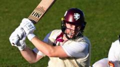 Rew steers Somerset towards win at Hampshire