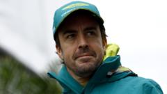 Alonso extends Aston Martin deal until end of 2026