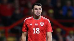 I don't want to end my career with one cap - Poole