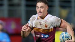 Huddersfield Giants winger Halsall sidelined with injury