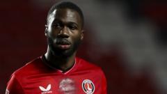 Derby sign Charlton's Blackett-Taylor on loan