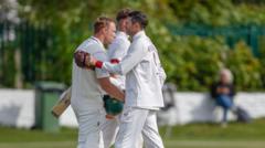 Pears bat out final day to draw at Lancashire