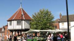 Developer revives plan for 600 new homes in town
