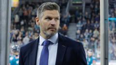 Keefe extends Giants stay into tenth season
