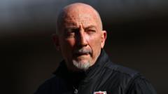 'Become the team I believe we can be' - Holloway rallies Swindon