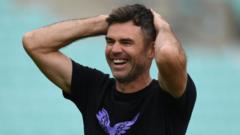 Anderson to continue in fast bowling coach role