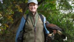 Woman's adopted pet hawk helped her through cancer recovery