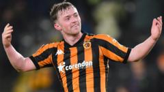 Hull re-sign Leeds forward Gelhardt on loan 