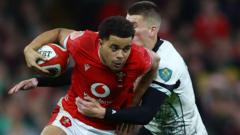 Thomas happy to return to centre stage for Wales