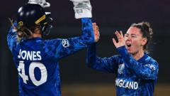 England's Smith earns first central contract