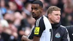 Isak situation has to be right for Newcastle - Howe