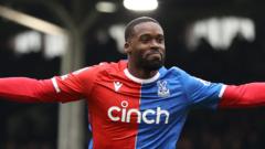 Schlupp scores stunner as Palace draw at Fulham