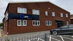Fleet vehicle hire firm falls into administration