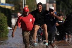 «Ciudades enteras se van a tener que cambiar de lugar»: las catastróficas consecuencias de las inundaciones que afectan a Rio Grande do Sul en Brasil