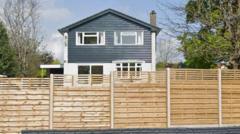 Should This Family Really Take Down Their 2m Garden Fence?