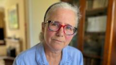 'Efallai na fyddai'r canser wedi datblygu pe bawn yn byw yn Lloegr'