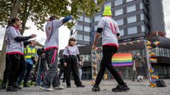 Zürih'te LGBT grupların protestosu