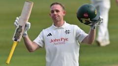 Haynes ton rescues Notts on day one against Glam
