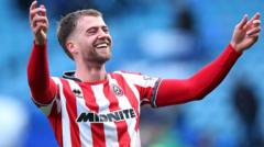 Bamford agrees 18-month contract at Sheff Utd