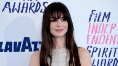 Hathaway had miscarriage while playing pregnant woman