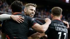 Saracens thrash Harlequins to go second