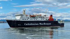 Funding for new ferry promised at Uist 'crisis' meeting