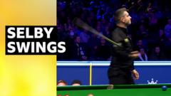 Selby swings cue after crowd noise puts him off