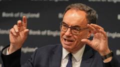 Bank boss ready to cut rates if job market slows